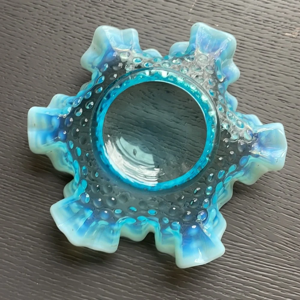 Vintage Fenton Hobnail Aqua Blue Ruffled Glass Bowl - Picture 2 of 3